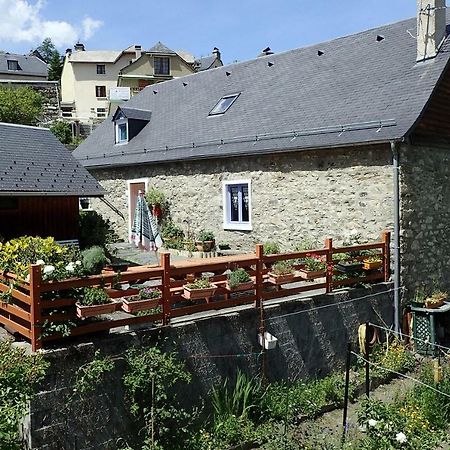 Gite Soum De L'Ase Grust Exterior foto