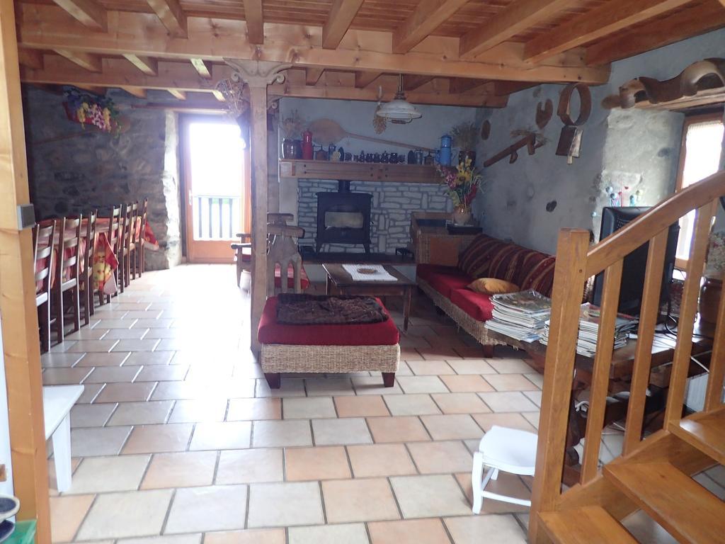 Gite Soum De L'Ase Grust Exterior foto